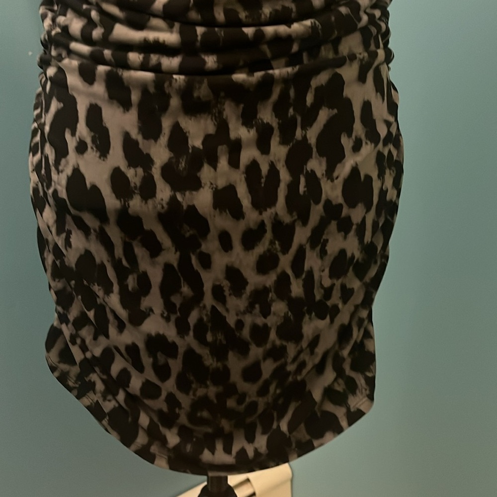 Torrid Leopard Print Drop Front Fitted Dress Size… - image 4